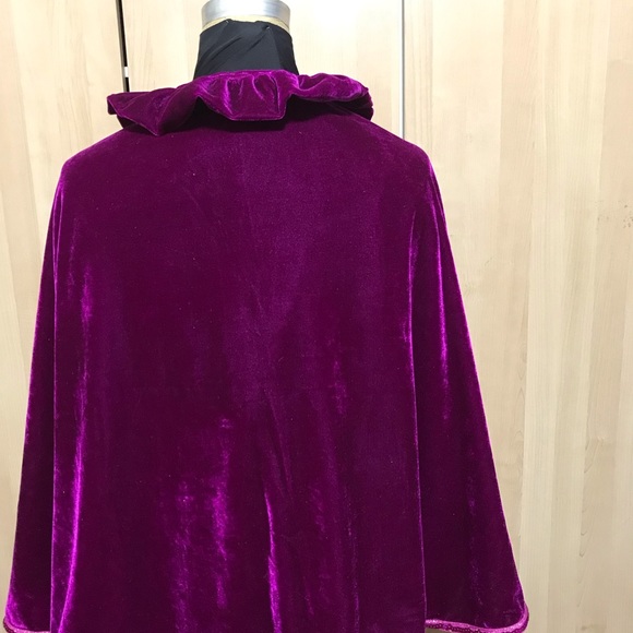 Velvet Shawl - Picture 2 of 2